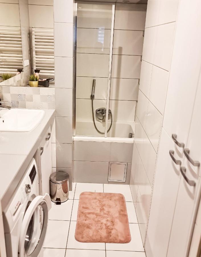 Fredry 15f Kwatera prywatna